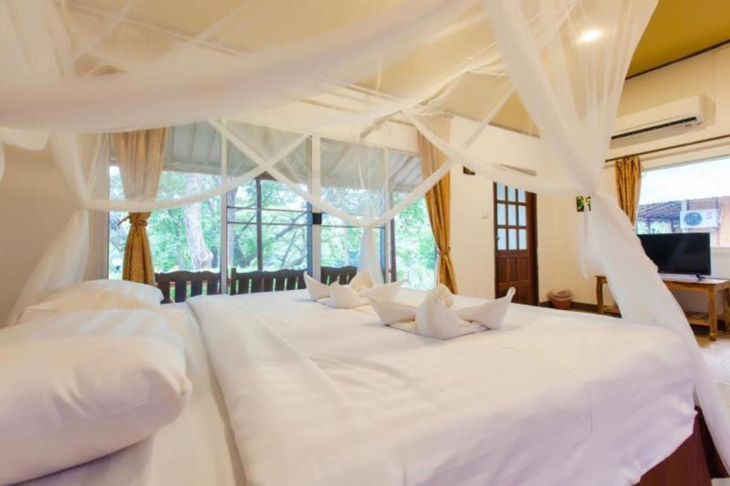 Varee Valley Resort And Restaurant Хон Каен Экстерьер фото